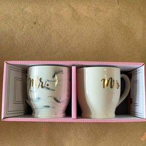 Bebe Mr & Mrs coffee cups.